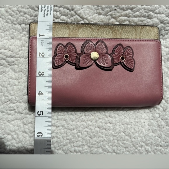 Coach Flap Belt Bag In Signature Canvas With Butterfly Applique - Picture 12 of 14
